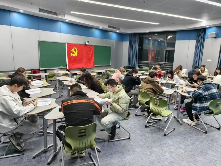 共事务学院MPA党支部开展红色剧本杀主题