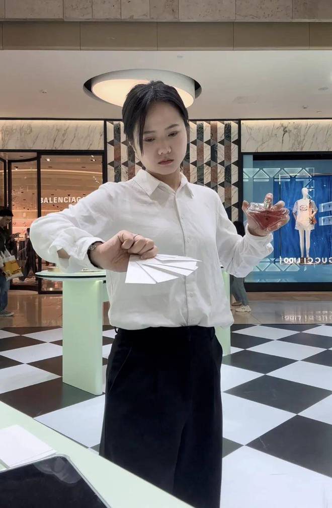 做日结工的年轻人：日赚200我很快乐澳门新葡京app主动离开大厂降薪去(图17)